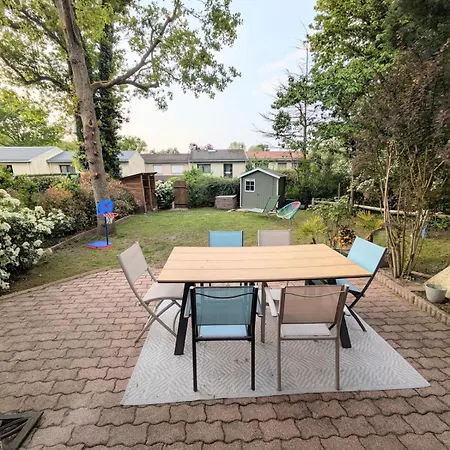 Сasa de vacaciones Maison Familiale 3 Avec Jardin Proche Paris