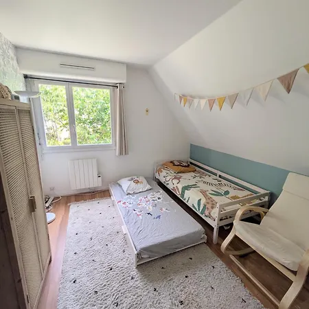 Сasa de vacaciones Maison Familiale 3 Avec Jardin Proche Paris *